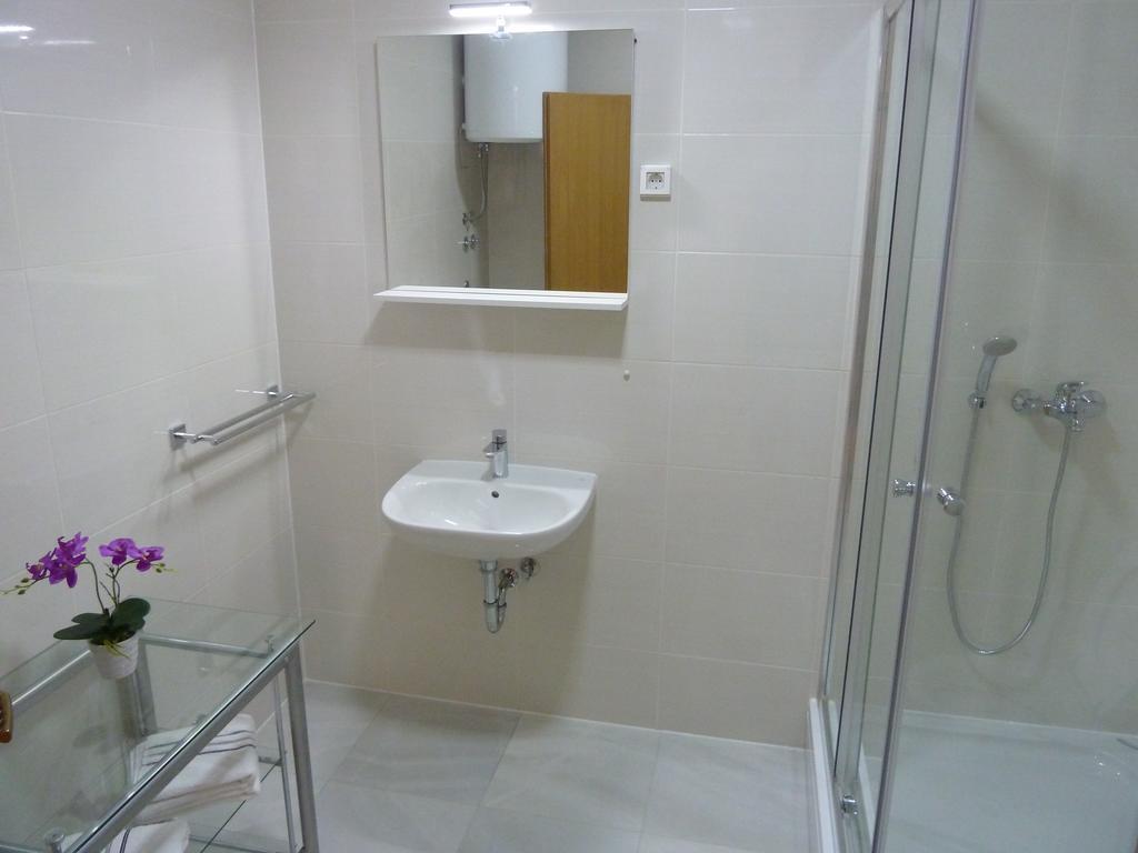 Apartment Ivan-Experience 3 Bedrooms Ljubuški Esterno foto