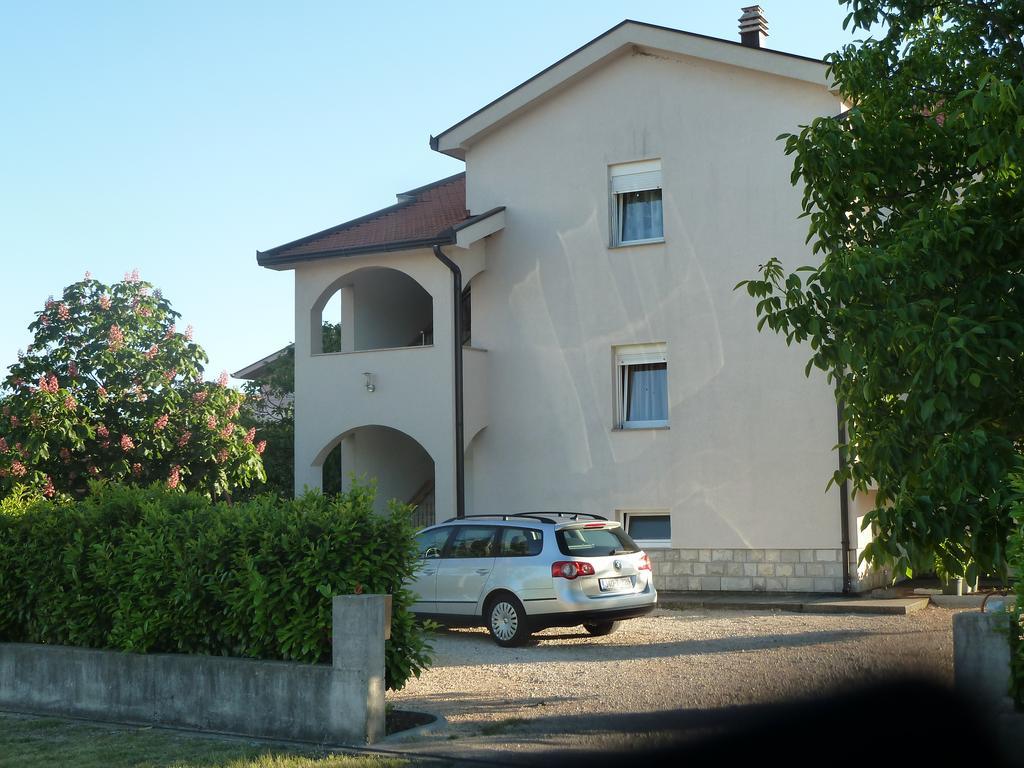 Apartment Ivan-Experience 3 Bedrooms Ljubuški Esterno foto