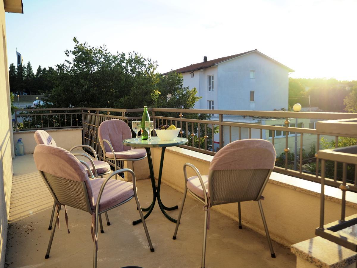 Apartment Ivan-Experience 3 Bedrooms Ljubuški Esterno foto